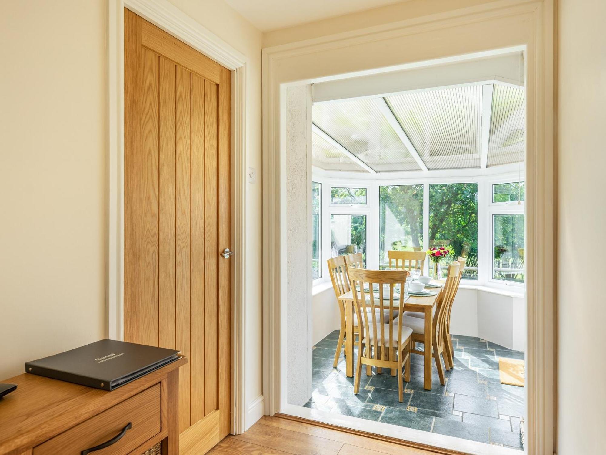 Meadowcroft Villa Bettws Disserth Bagian luar foto