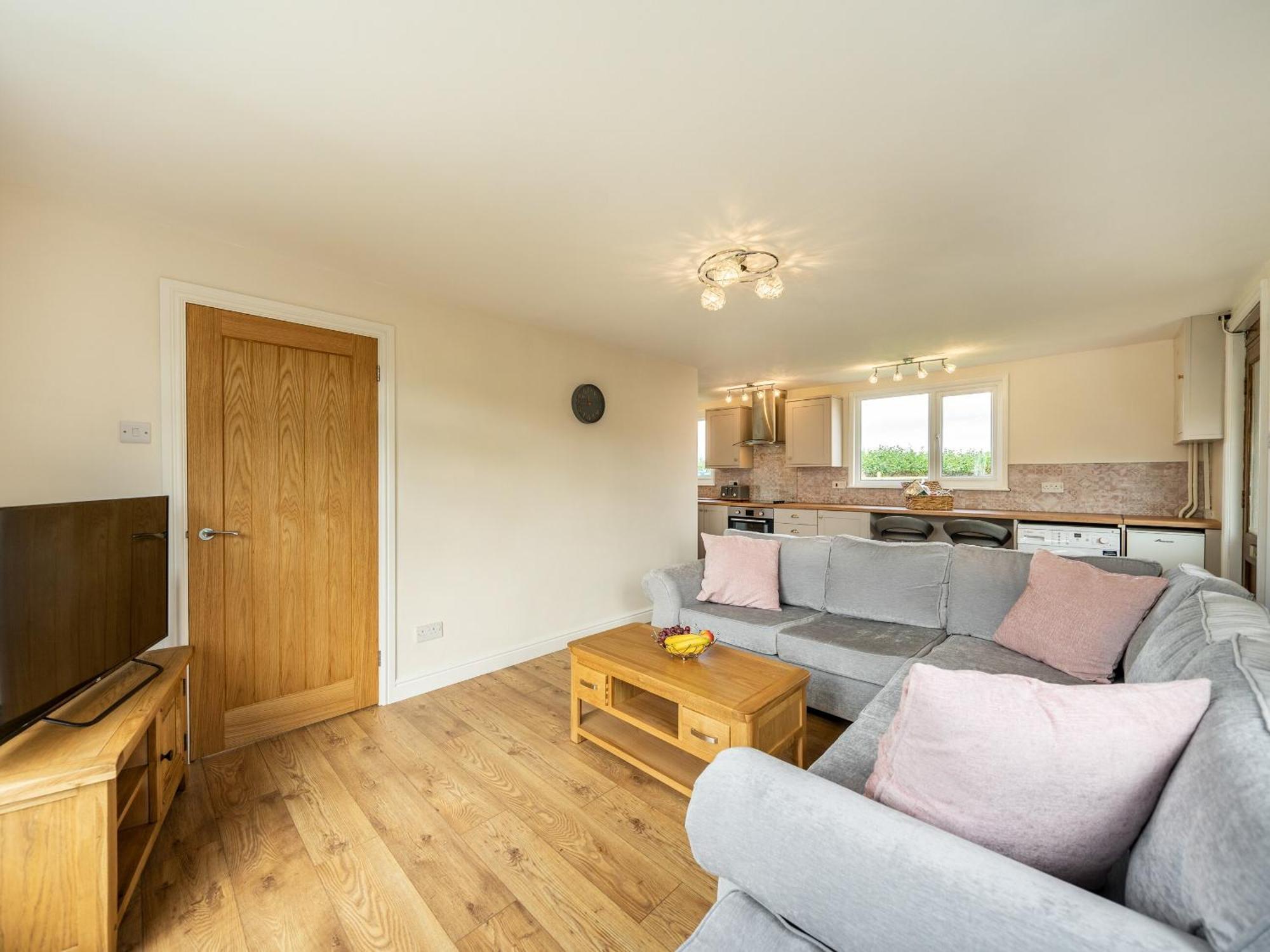 Meadowcroft Villa Bettws Disserth Bagian luar foto