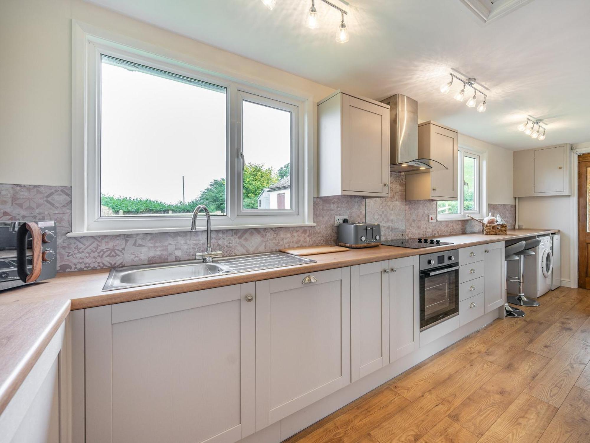Meadowcroft Villa Bettws Disserth Bagian luar foto